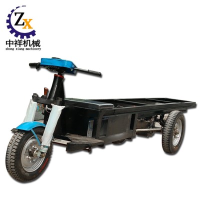 Automatic electric vehicle for transporting bricks